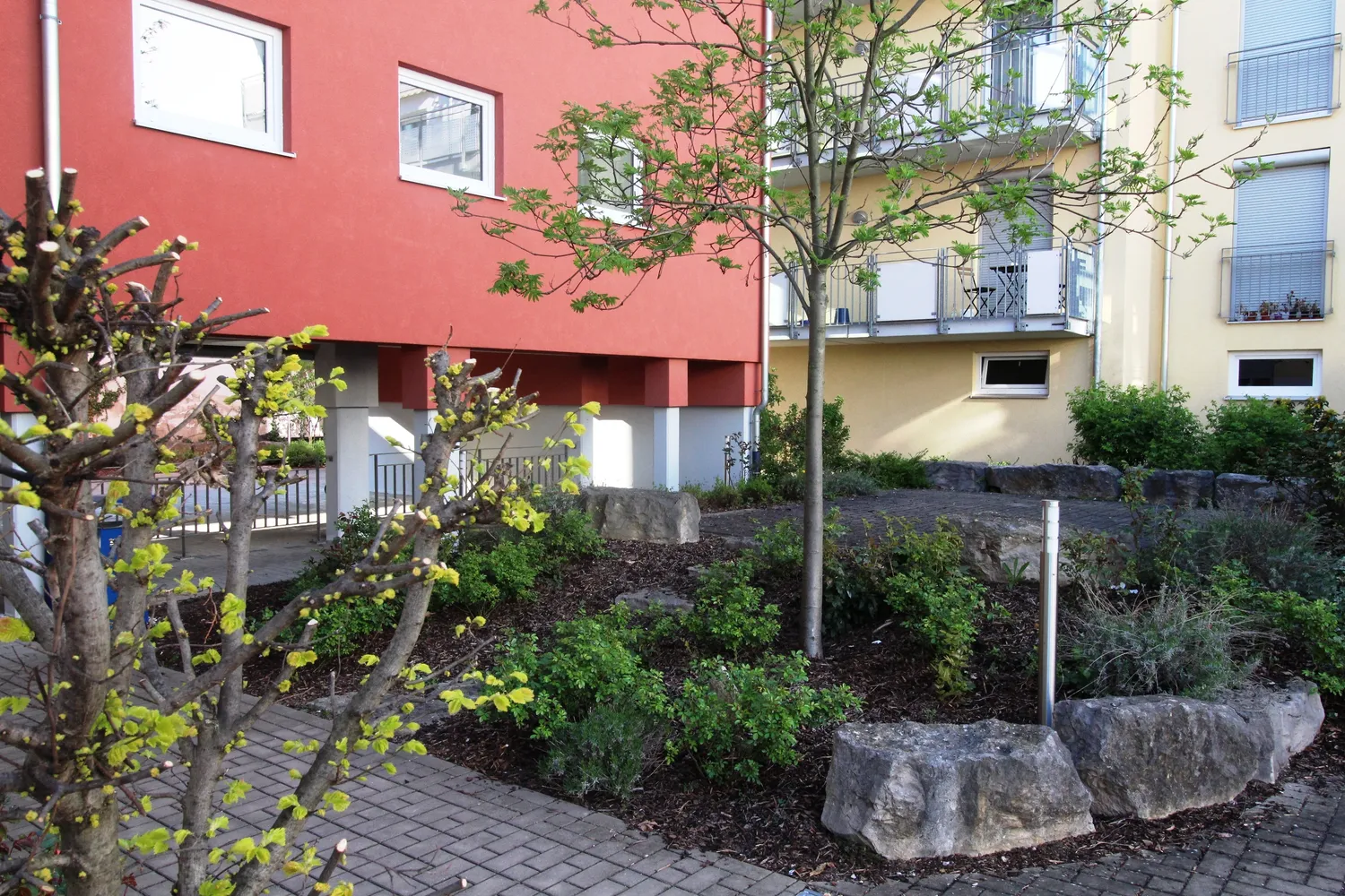 2 Zimmer Wohnung mit 42 m² in Erlangen – Bild 3