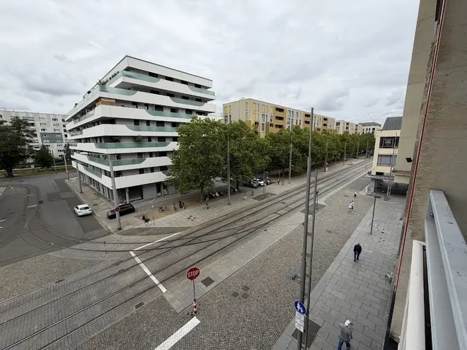 4 Zimmer Wohnung mit 124 m² in Dresden – Bild 2