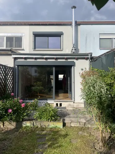 2 Zimmer Haus mit 78 m² in Frankfurt am Main – Bild 1