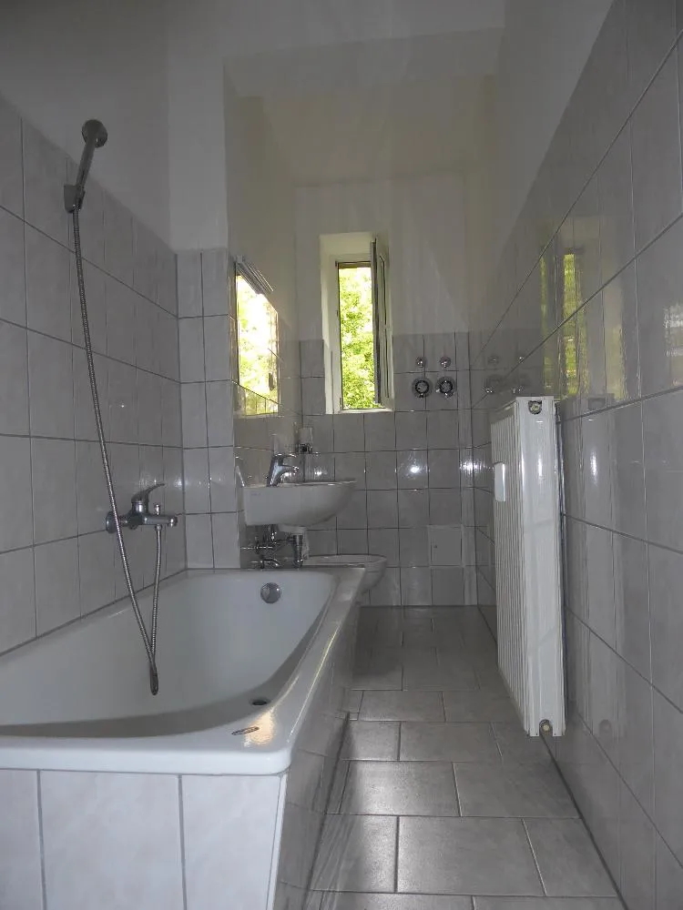 2 Zimmer Wohnung mit 60 m² in Plauen – Bild 11