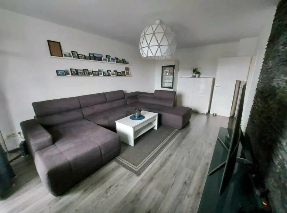 4 Zimmer Wohnung mit 90 m² in Ludwigshafen – Bild 1