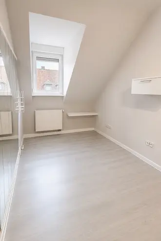 3 Zimmer Wohnung mit 100 m² in Wiesbaden – Bild 4