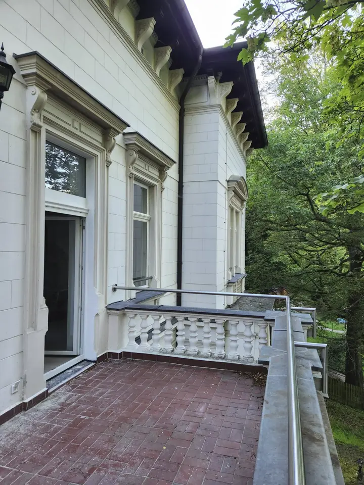 5 Zimmer Wohnung mit 175 m² in Gera – Bild 8