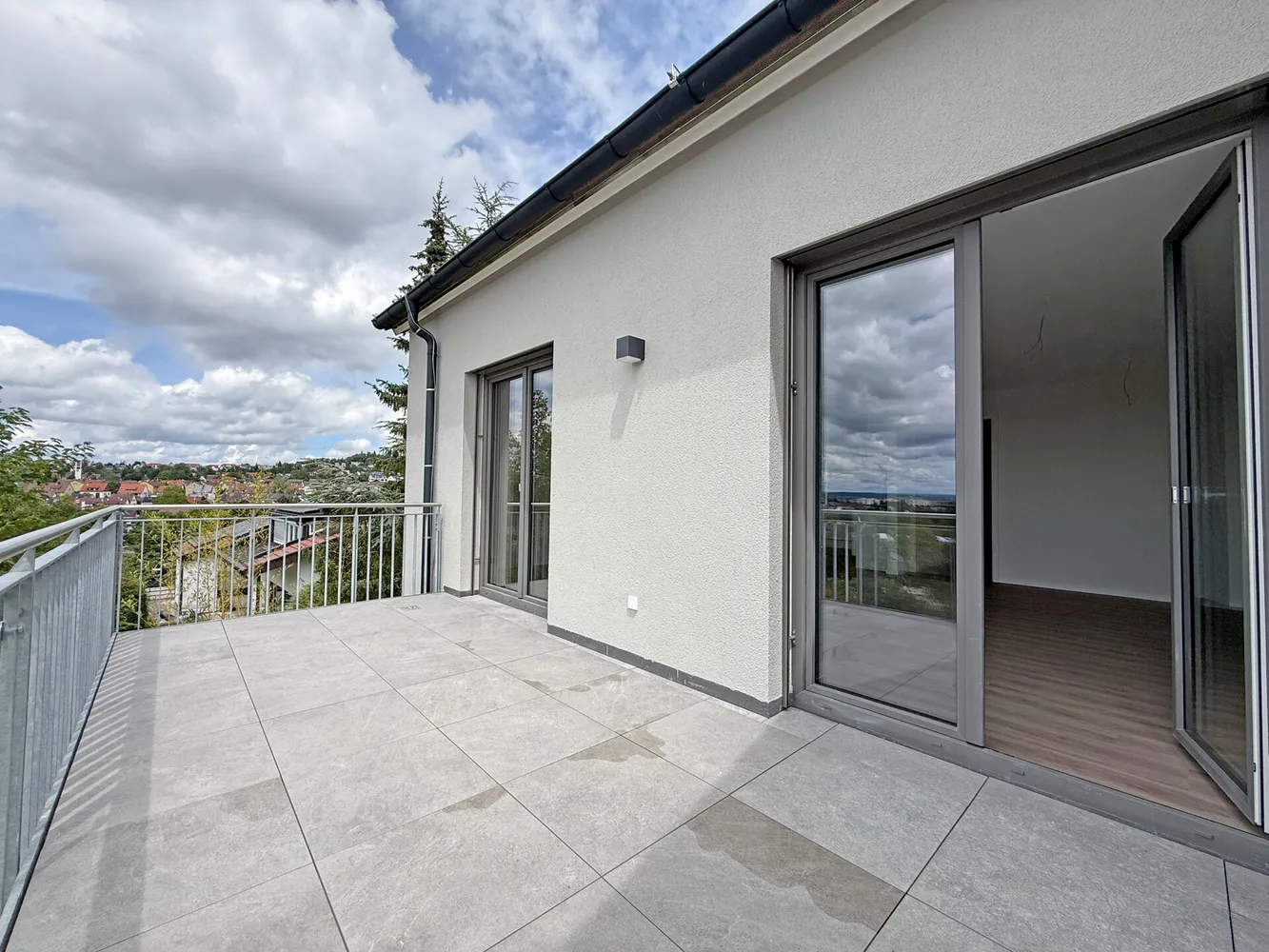 5 Zimmer Wohnung mit 140 m² in Böblingen – Bild 3