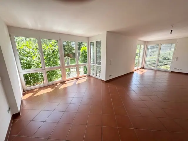 7 Zimmer Haus mit 215 m² in Mörfelden-Walldorf – Bild 1