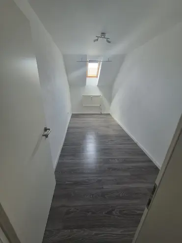 4 Zimmer Wohnung mit 78 m² in Krefeld – Bild 2