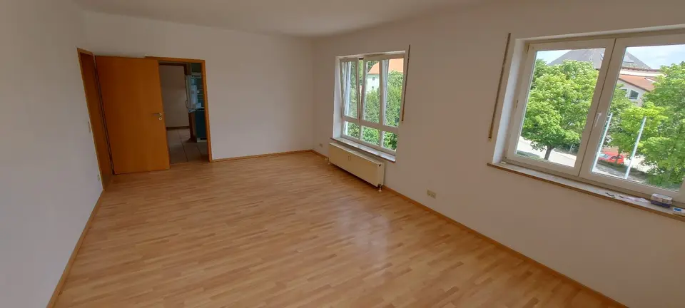 7 Zimmer Wohnung mit 103 m² in Kelheim – Bild 2