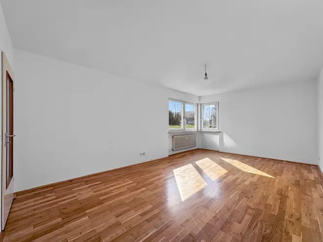 3 Zimmer Wohnung mit 87 m² in Regensburg – Bild 2