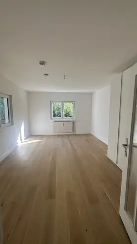 4 Zimmer Haus mit 115 m² in München – Bild 1