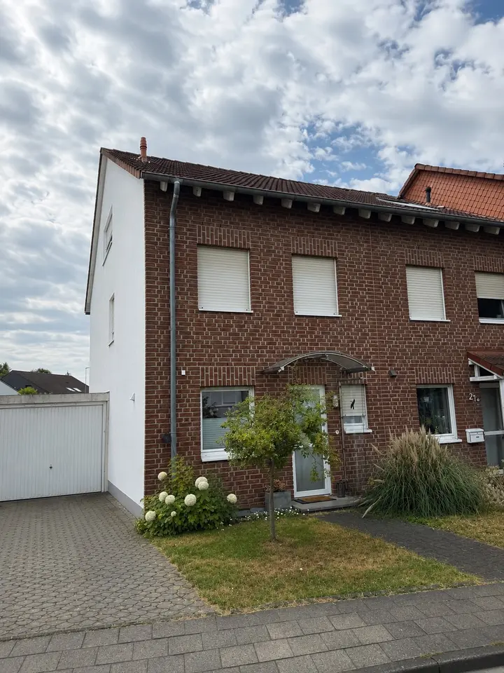 5 Zimmer Haus mit 130 m² in Neuss – Bild 3