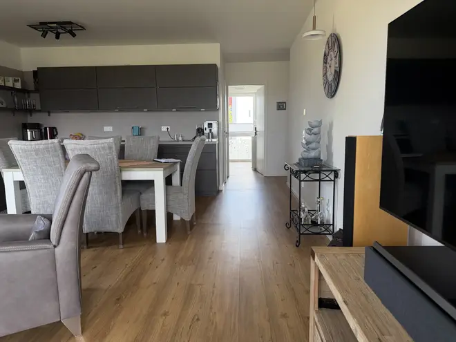 3 Zimmer Wohnung mit 84 m² in Leverkusen – Bild 2
