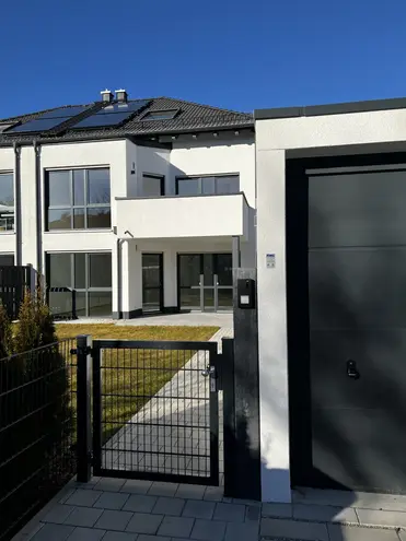 6 Zimmer Haus mit 258 m² in München – Bild 2