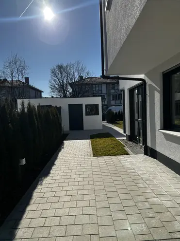 6 Zimmer Haus mit 258 m² in München – Bild 8