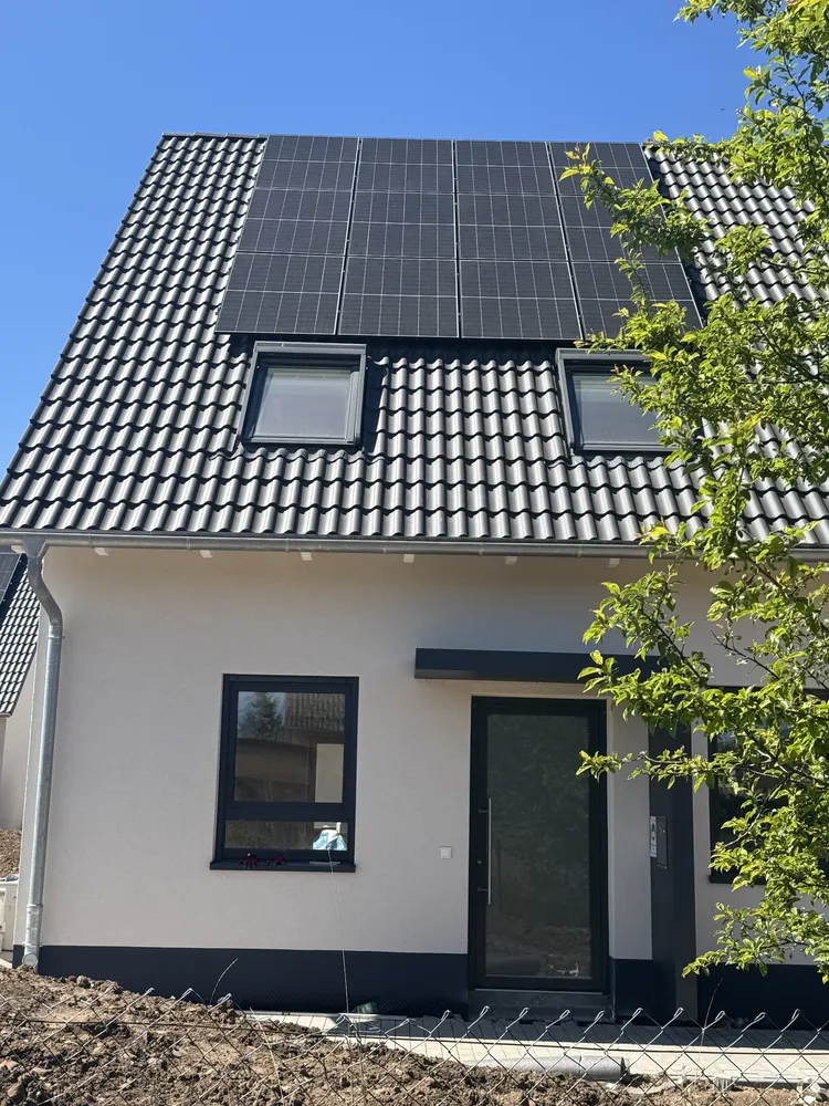 4 Zimmer Wohnung mit 115 m² in Halle (Saale) – Bild 2