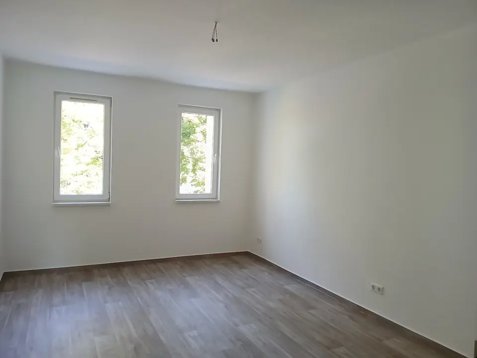 5 Zimmer Wohnung mit 107 m² in Limbach-Oberfrohna – Bild 7
