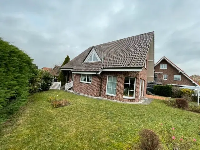 6 Zimmer Haus mit 350 m² in Neuss – Bild 3
