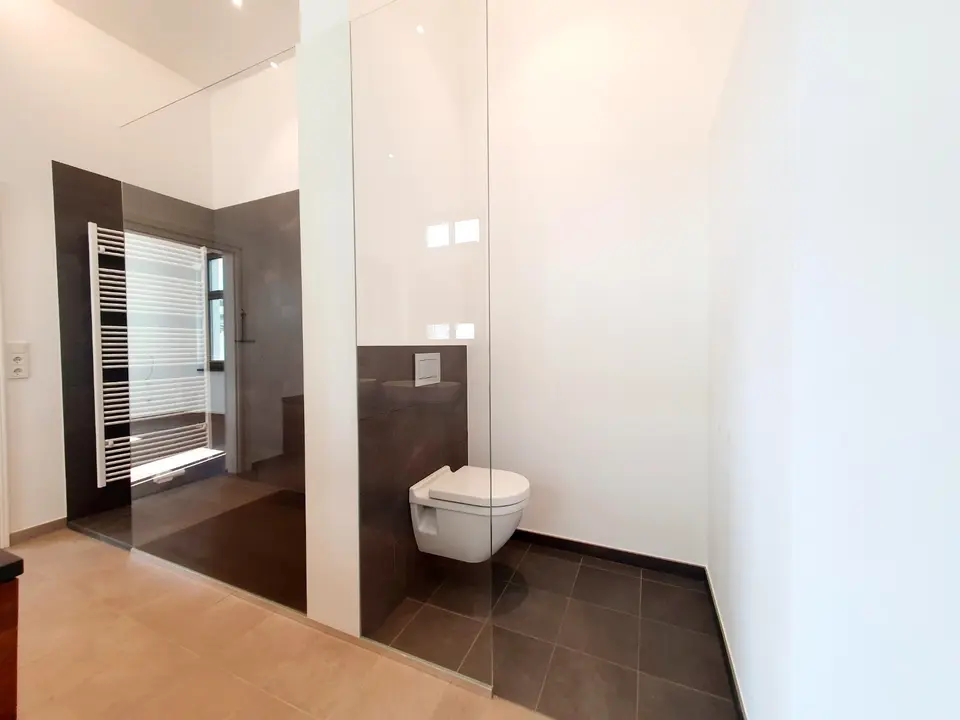 4 Zimmer Wohnung mit 140 m² in Saarbrücken – Bild 5