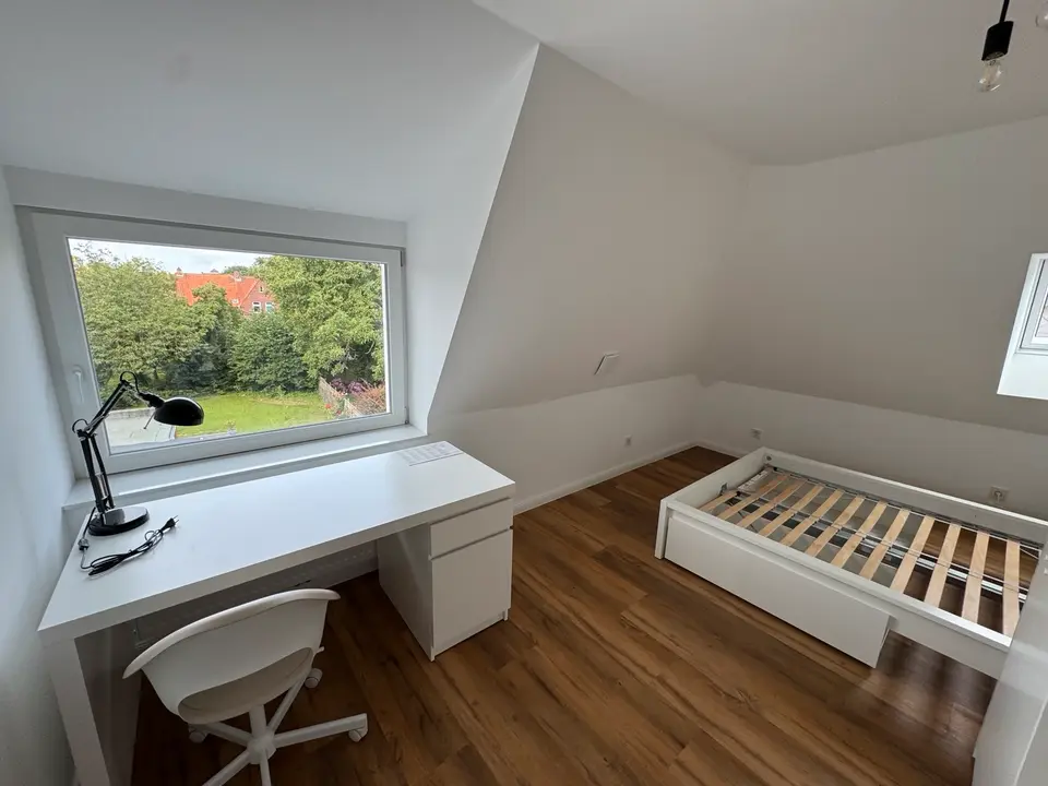 WG-Zimmer mit 105 m² in Emden – Bild 1