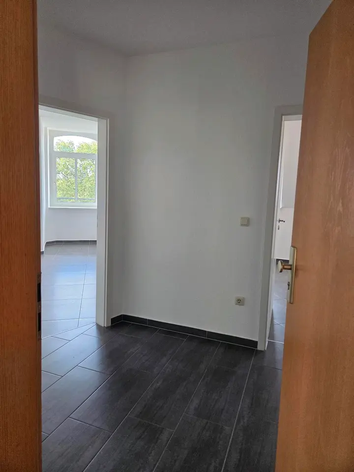 2 Zimmer Wohnung mit 53 m² in Plauen – Bild 4