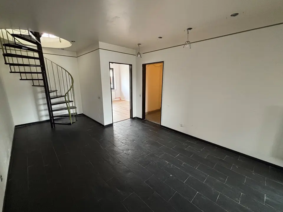 5 Zimmer Wohnung mit 160 m² in Bremen – Bild 2
