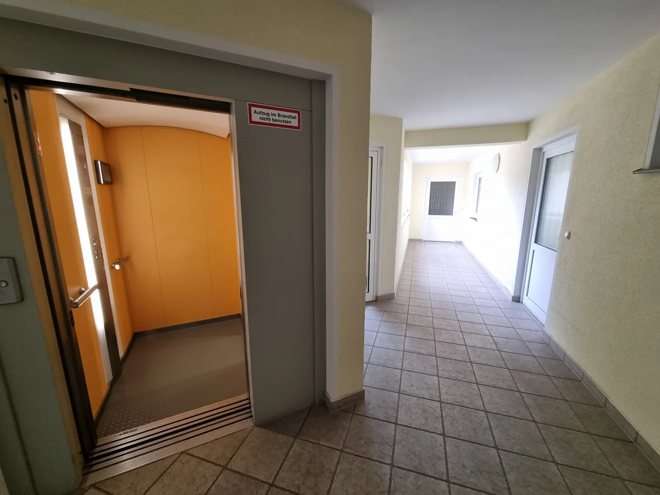 2 Zimmer Wohnung mit 63 m² in Rostock – Bild 9