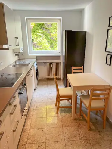 WG-Zimmer mit 30 m² in Frankfurt am Main – Bild 2