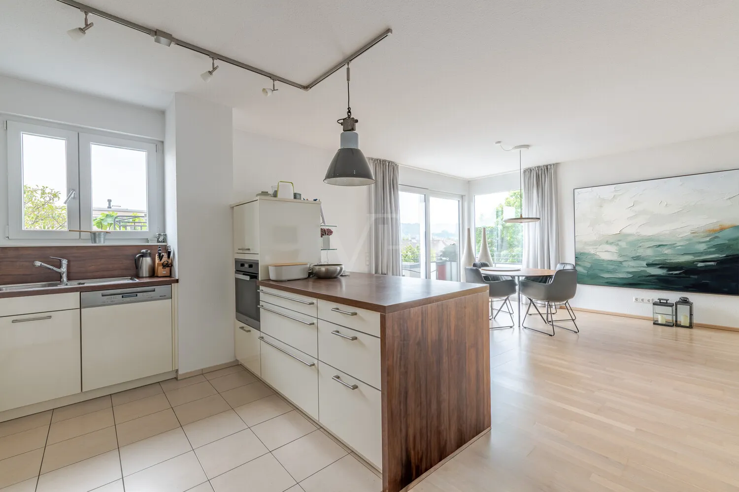 4 Zimmer Wohnung mit 153 m² in Karlsruhe – Bild 3