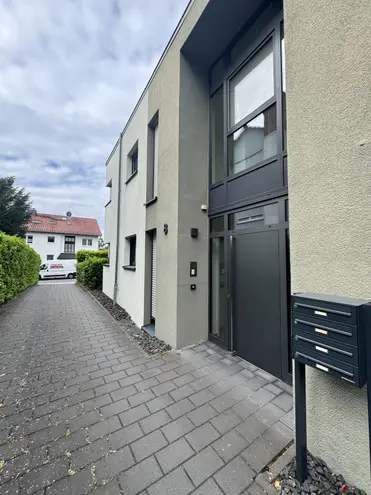 3 Zimmer Wohnung mit 140 m² in Wiesbaden – Bild 3