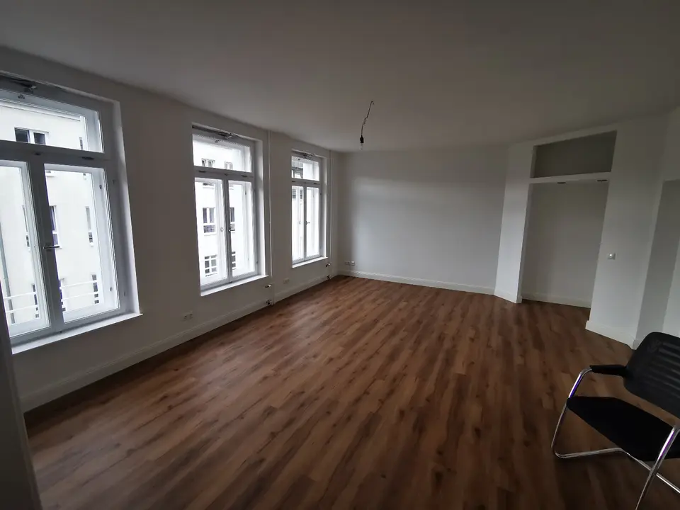 3 Zimmer Wohnung mit 122 m² in Schwerin – Bild 1