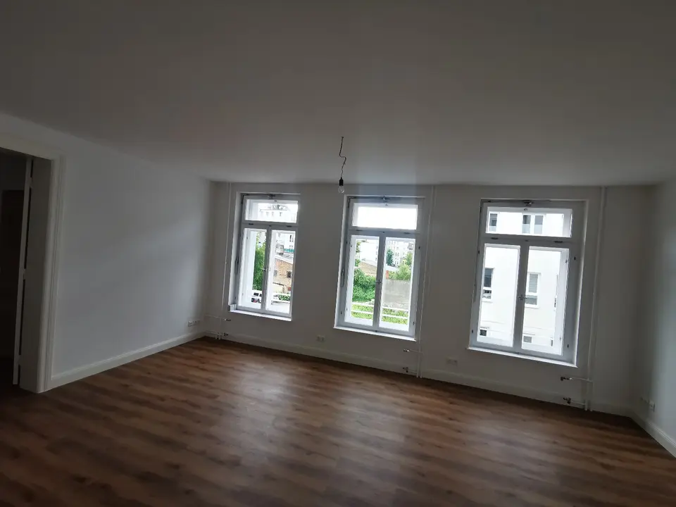 3 Zimmer Wohnung mit 122 m² in Schwerin – Bild 2