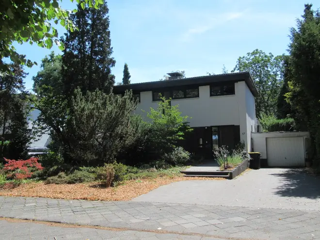 4 Zimmer Haus mit 160 m² in Düsseldorf – Bild 1