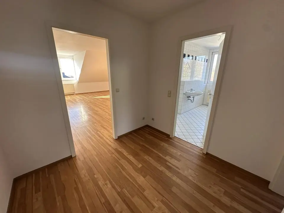 2 Zimmer Wohnung mit 65 m² in Gera – Bild 7