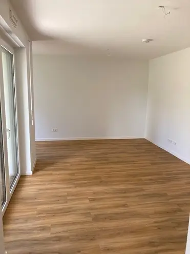 4 Zimmer Wohnung mit 93 m² in Karlsruhe – Bild 2