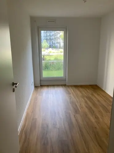 4 Zimmer Wohnung mit 93 m² in Karlsruhe – Bild 3