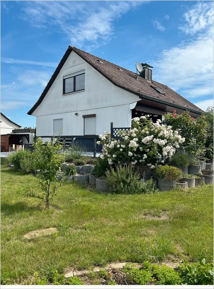 6 Zimmer Haus mit 145 m² in Amberg – Bild 1