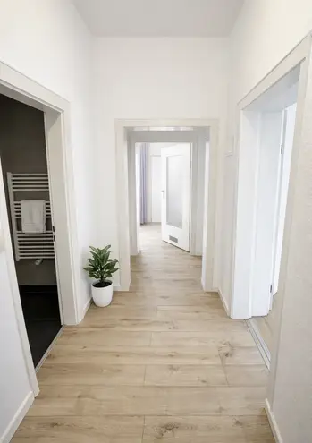 4 Zimmer Wohnung mit 80 m² in Karlsruhe – Bild 1