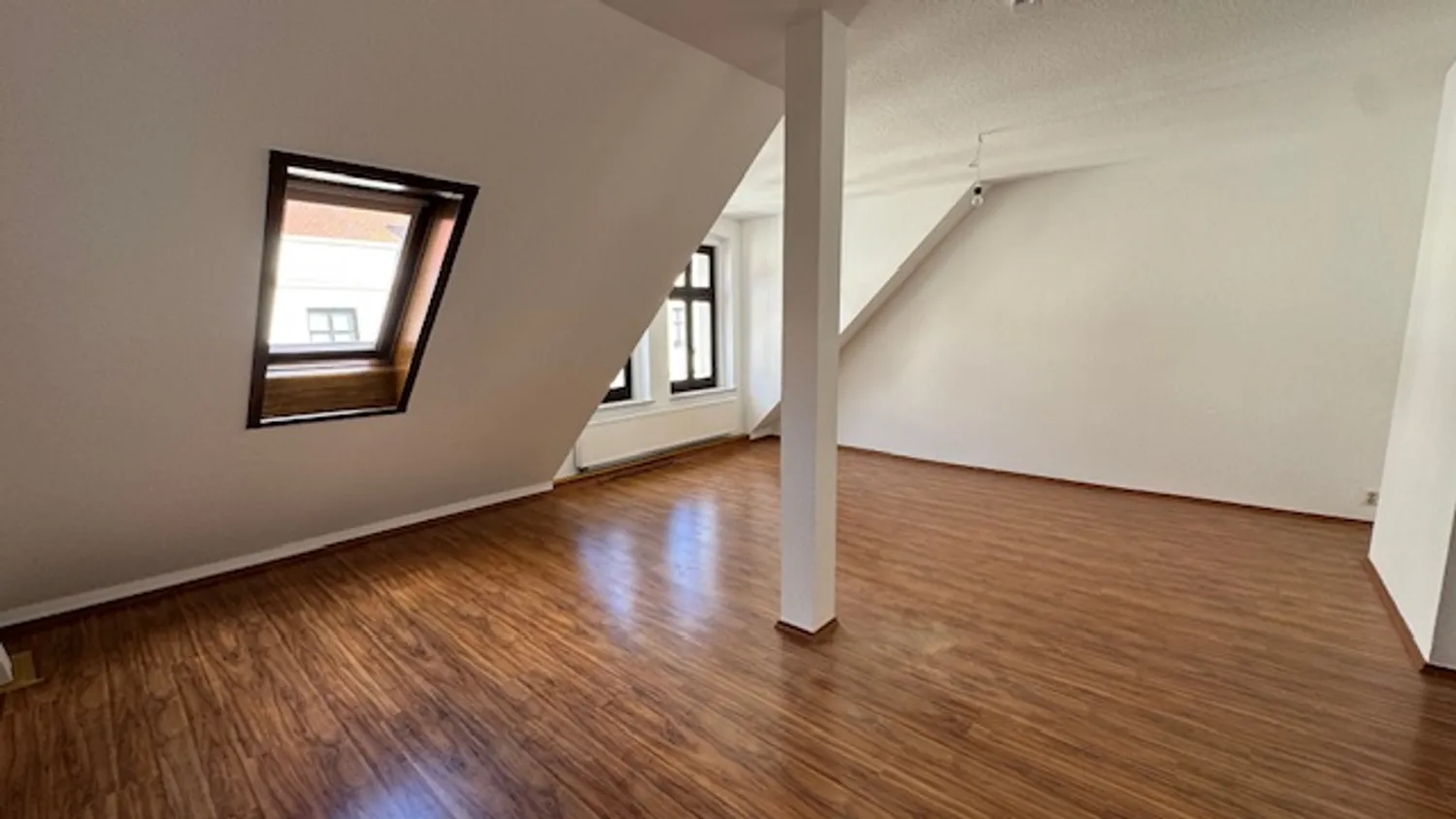 4 Zimmer Wohnung mit 120 m² in Görlitz – Bild 12