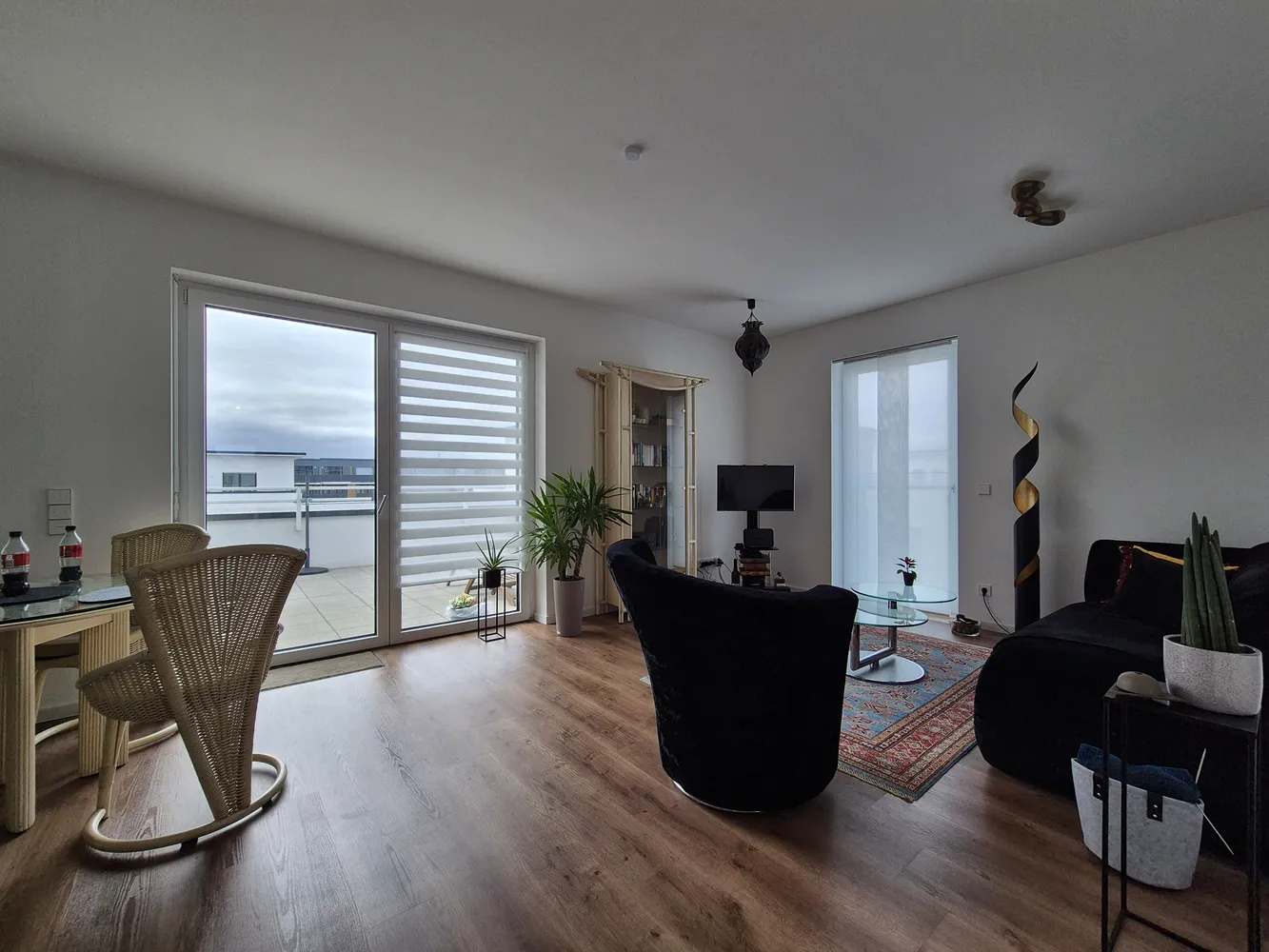 4 Zimmer Wohnung mit 110 m² in Darmstadt – Bild 2