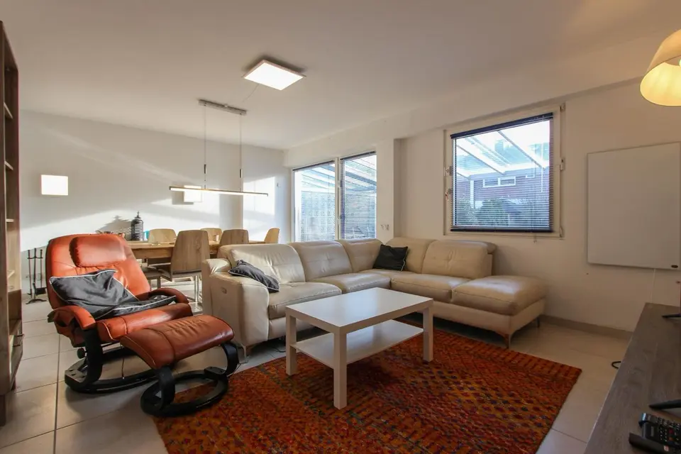 6 Zimmer Haus mit 150 m² in Düsseldorf – Bild 1