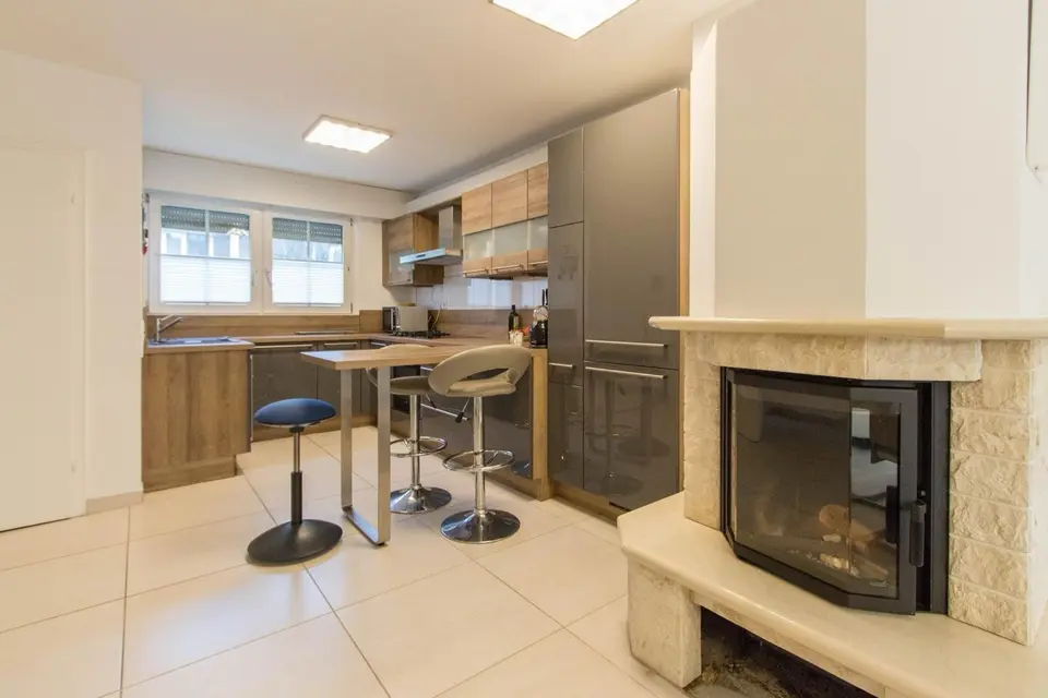 6 Zimmer Haus mit 150 m² in Düsseldorf – Bild 3