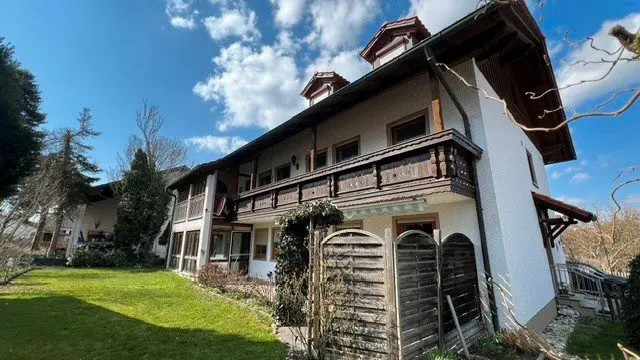 13 Zimmer Haus mit 242 m² in Landshut – Bild 4