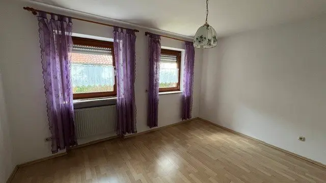 13 Zimmer Haus mit 242 m² in Landshut – Bild 6