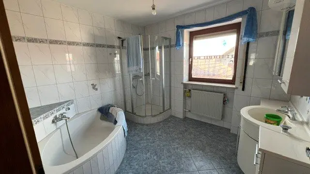 13 Zimmer Haus mit 242 m² in Landshut – Bild 9