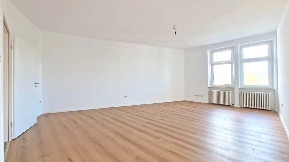 4 Zimmer Wohnung mit 130 m² in Bayreuth – Bild 1