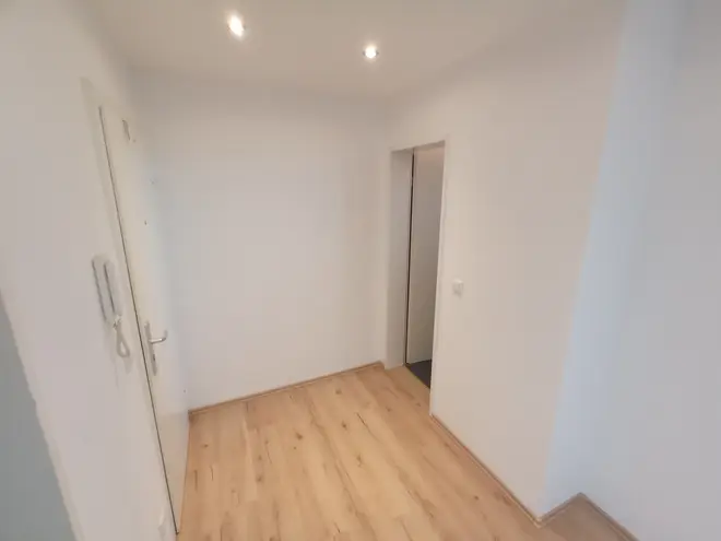2 Zimmer Wohnung mit 68 m² in Duisburg – Bild 4