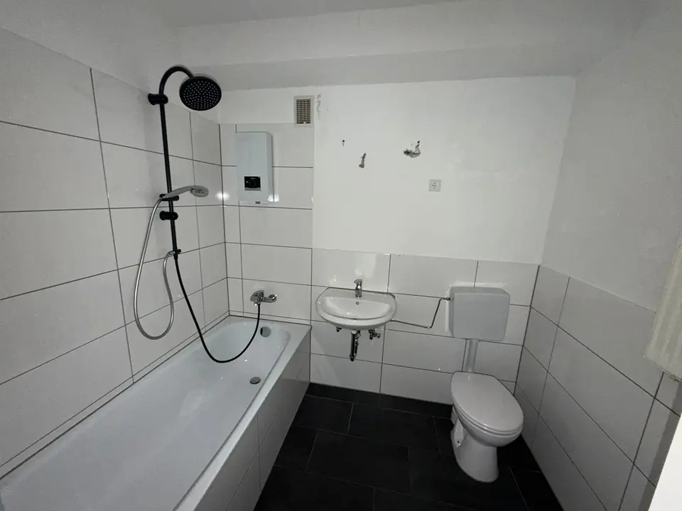 2 Zimmer Wohnung mit 57 m² in Gera – Bild 5