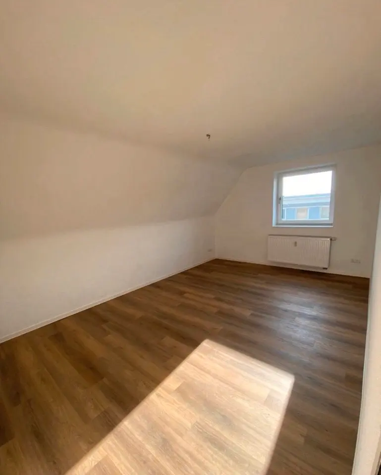 2 Zimmer Wohnung mit 54 m² in Brühl – Bild 2
