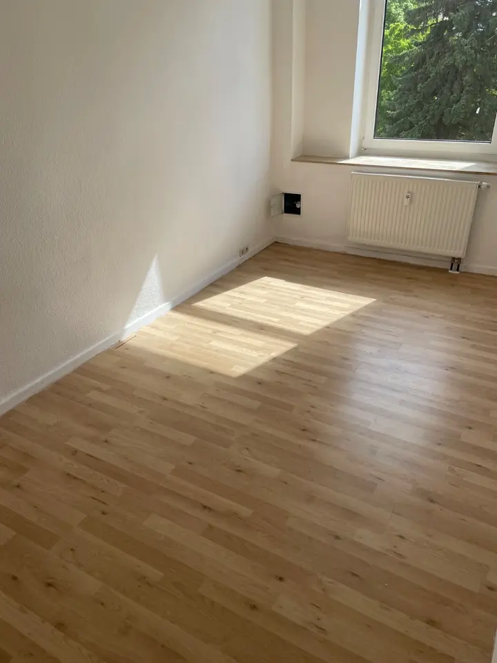 4 Zimmer Wohnung mit 104 m² in Limbach-Oberfrohna – Bild 8