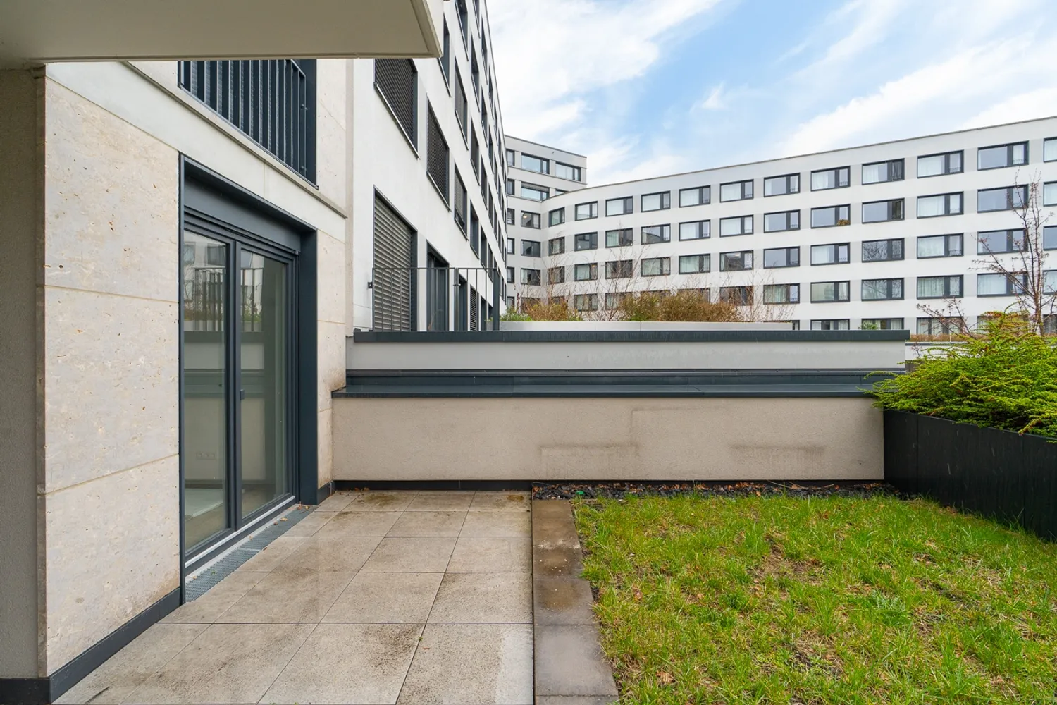 2 Zimmer Wohnung mit 60 m² in Dresden – Bild 3