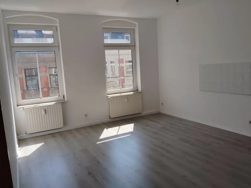 4 Zimmer Wohnung mit 95 m² in Plauen – Bild 2